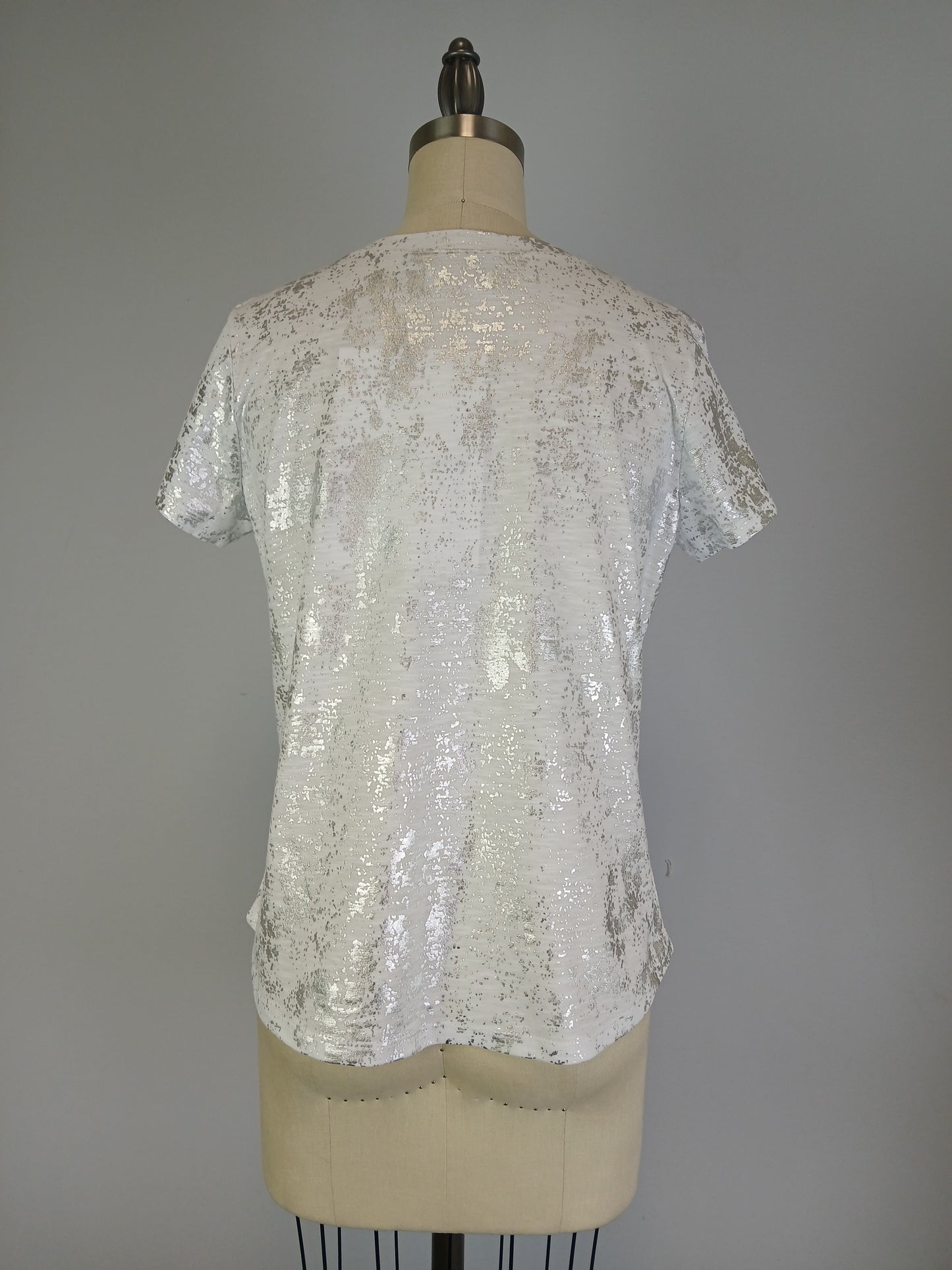 V Neck Knit Top -- Silver Foil Print White S/S D28831