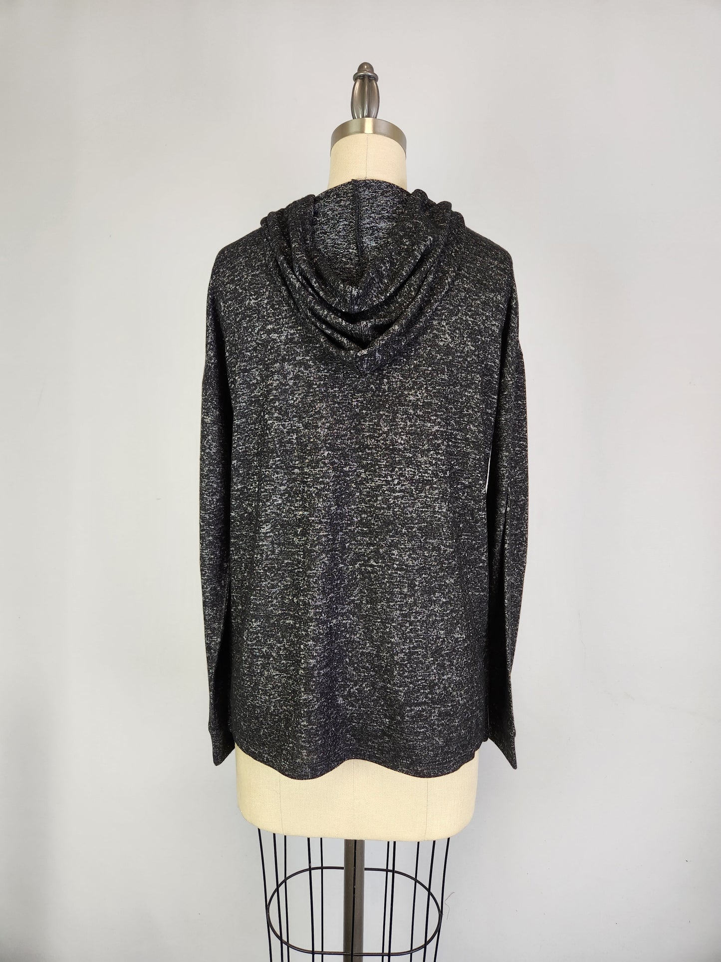 Hooded Sweater-like Top w/ Puff Ball Drawstring - TETRO (D400)
