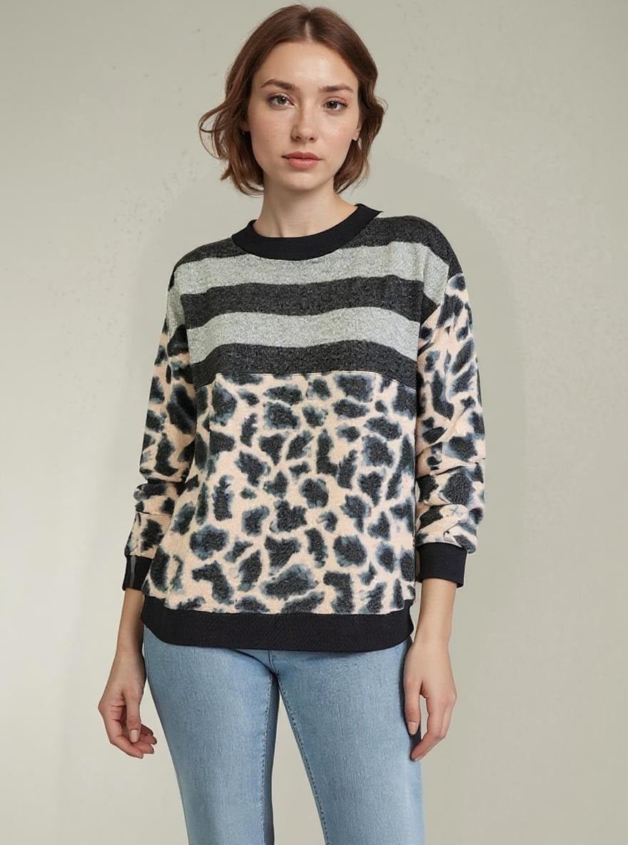 Sweater-like Print Top - Dark Grey Stripe Pink (D90101)