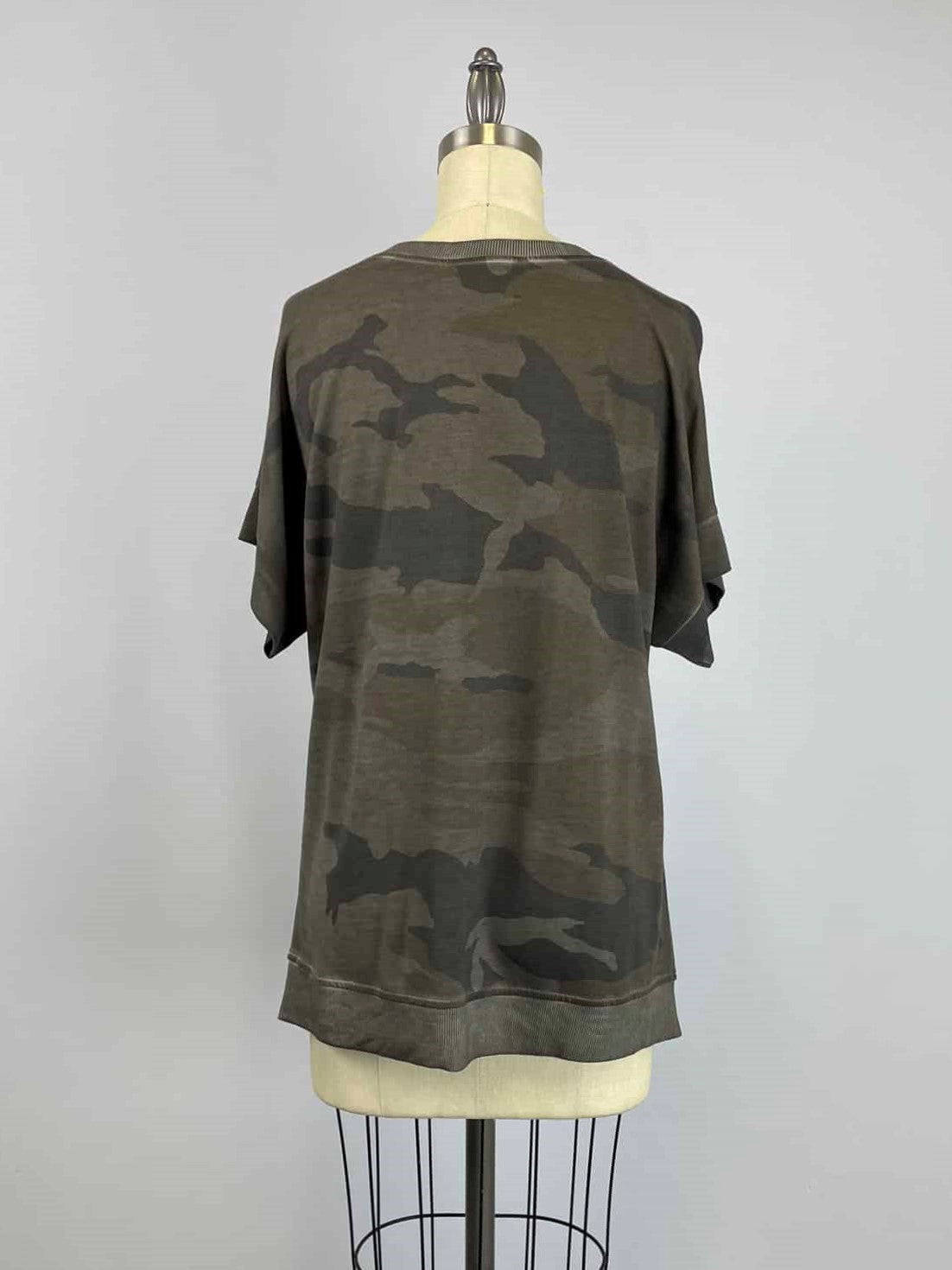 Cutoff Sleeve Camo Top -- S/S (D190525)