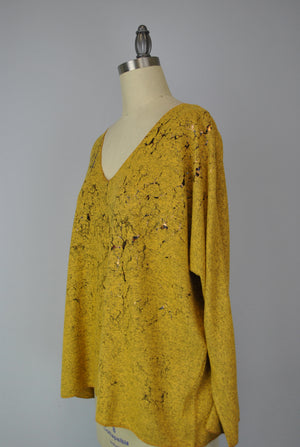 Sweater-like V Neck Foil Screen Top - Messing (D1993FS)