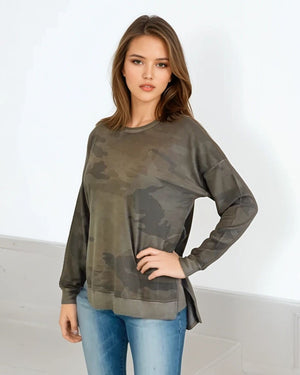 Camo Print Oil Dye Side Vent Pullover Top