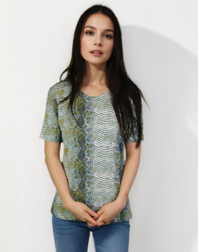 Short Sleeve Scoop Neck Knit Top - Snake Print (D25203)