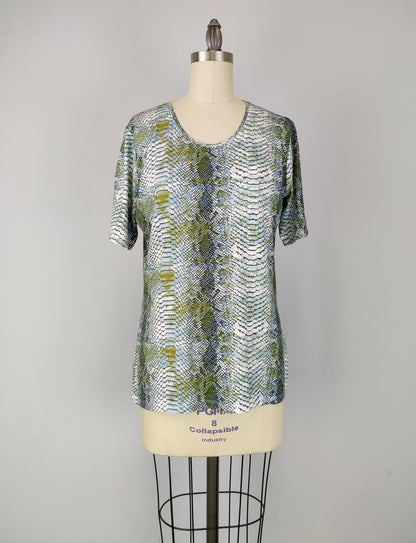 Short Sleeve Scoop Neck Knit Top - Snake Print (D25203)