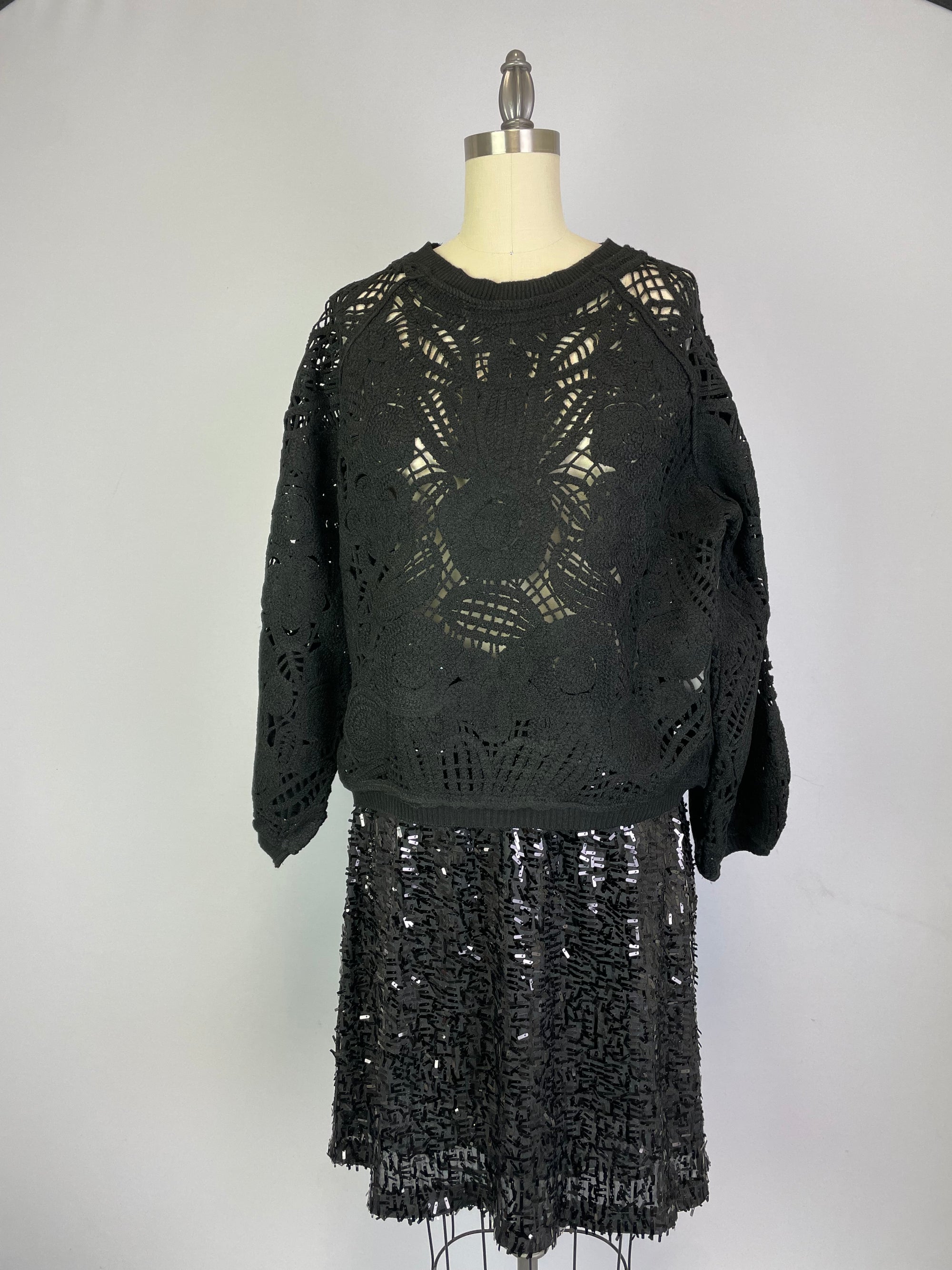 Oversized Crochet sweater-like Top -- Black (D26852)
