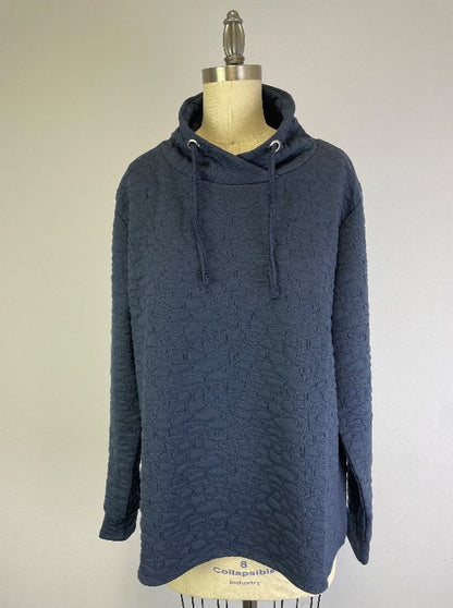 Quilted L/S High Collar Top -- D28367R Navy (Pebbles)