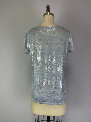 Short Sleeve Foil Print V Neck Top -- Sky Silver (D28813)
