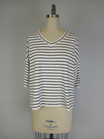 3/4 Sleeve Stripes Printed Knit Top D28836 White