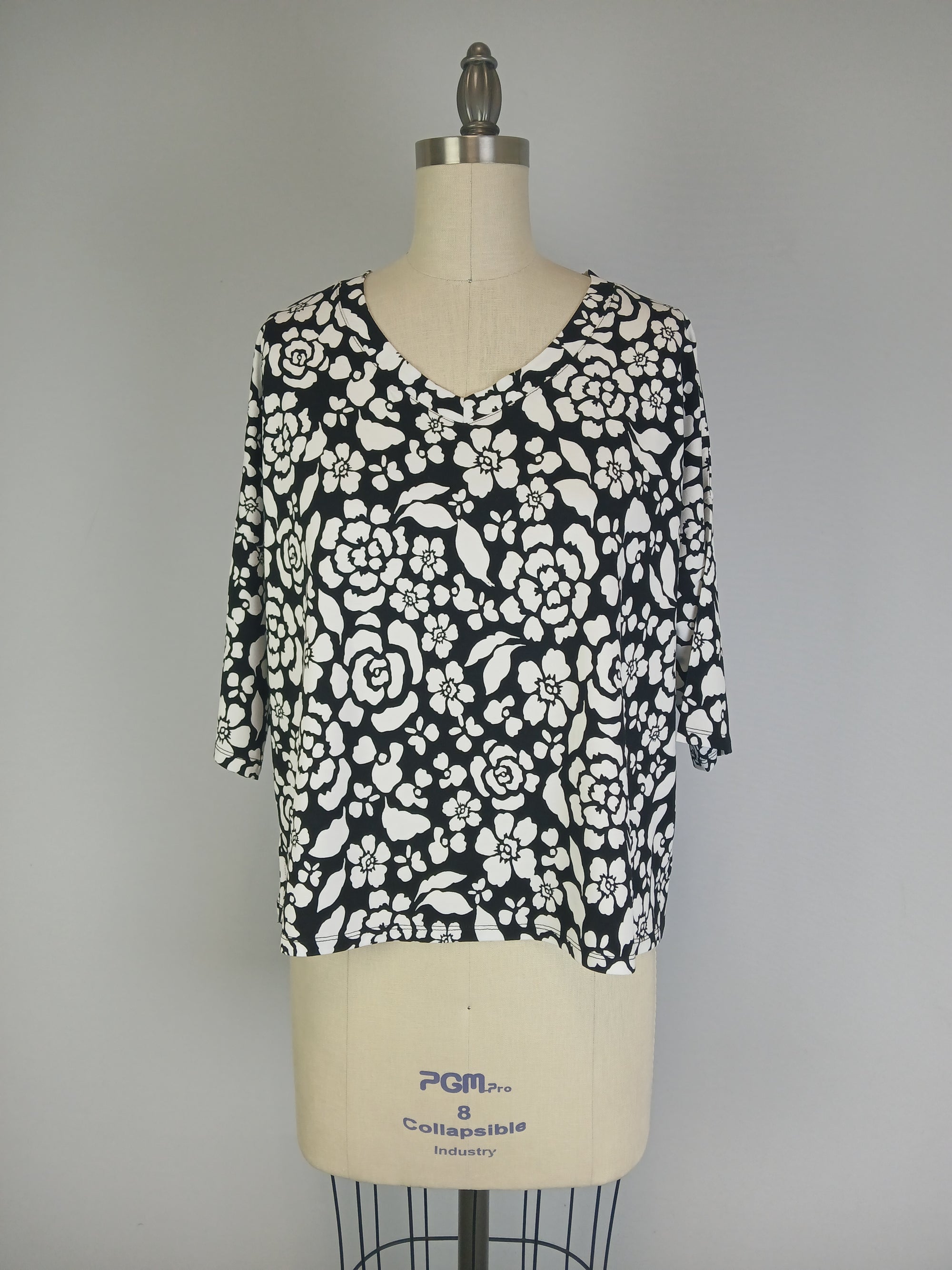 3/4 Sleeve Flower Printed Knit Top D28836