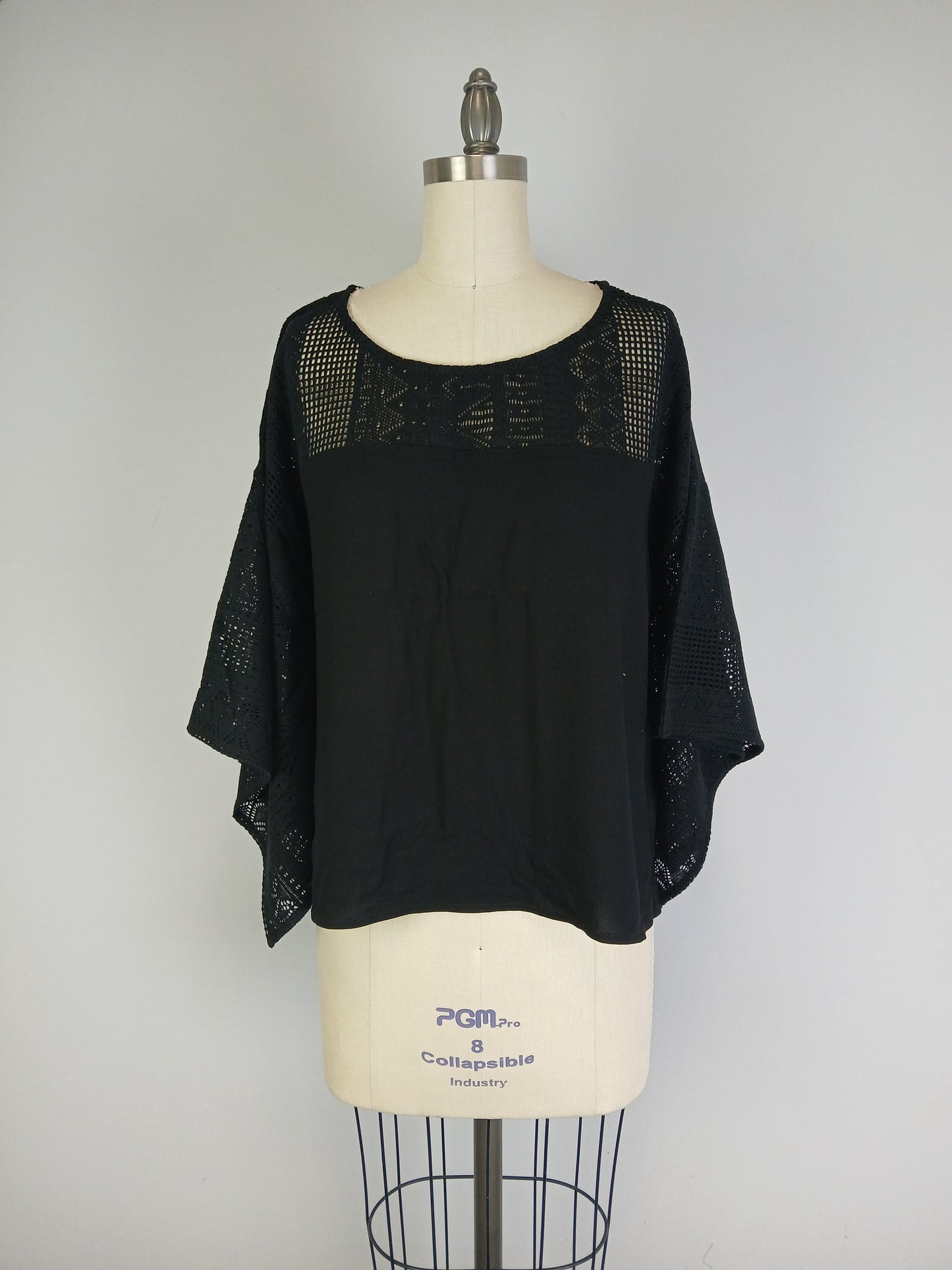 Lace Shoulder Boxy Oversized Blouse - Black (D560R)