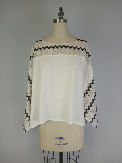 Lace Shoulder Boxy Oversized Blouse -- Ecru & Black (D560R)