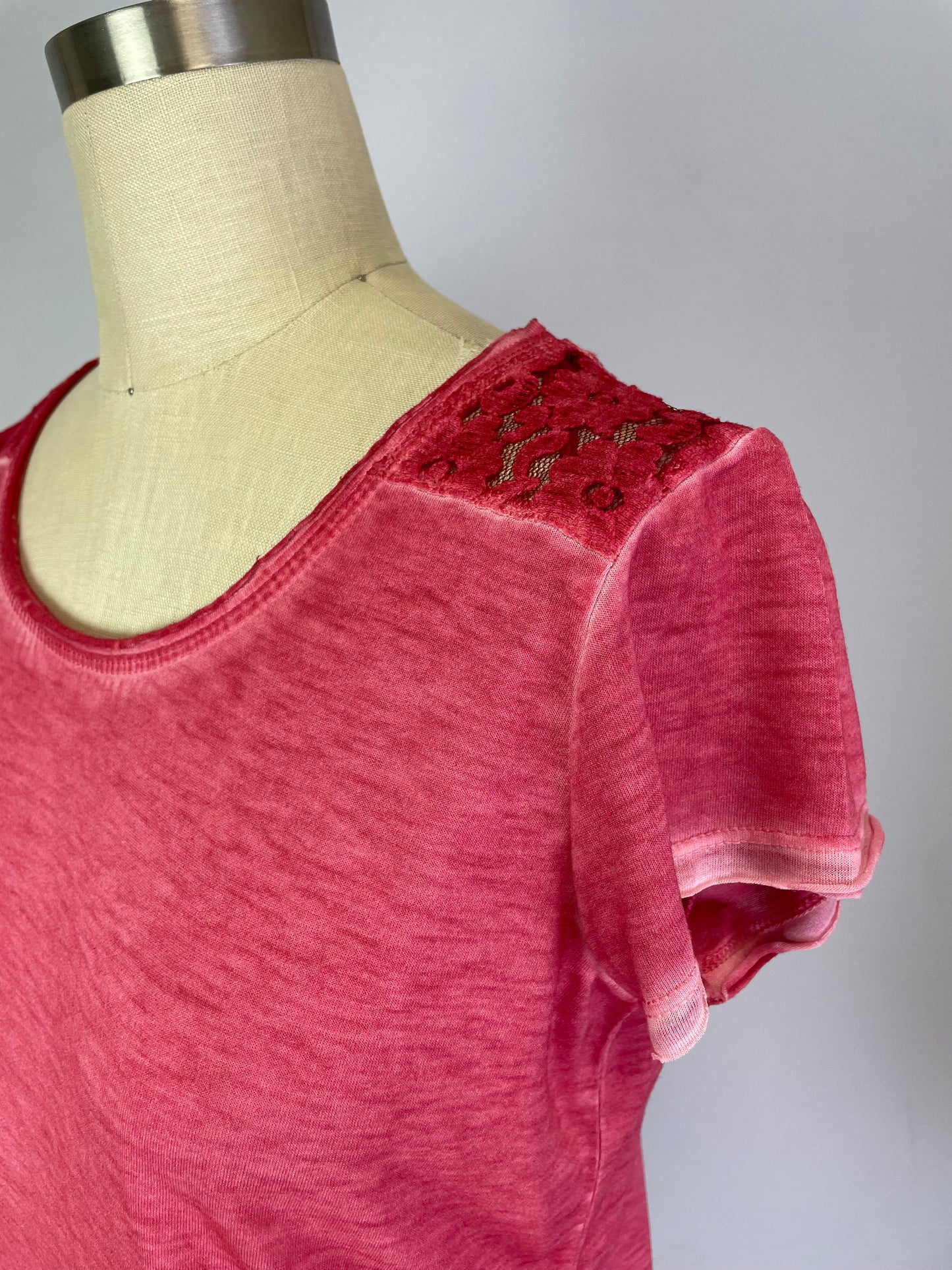 Oil Dye Lace Back Yoke Top (D190682) Holly Berry S/S