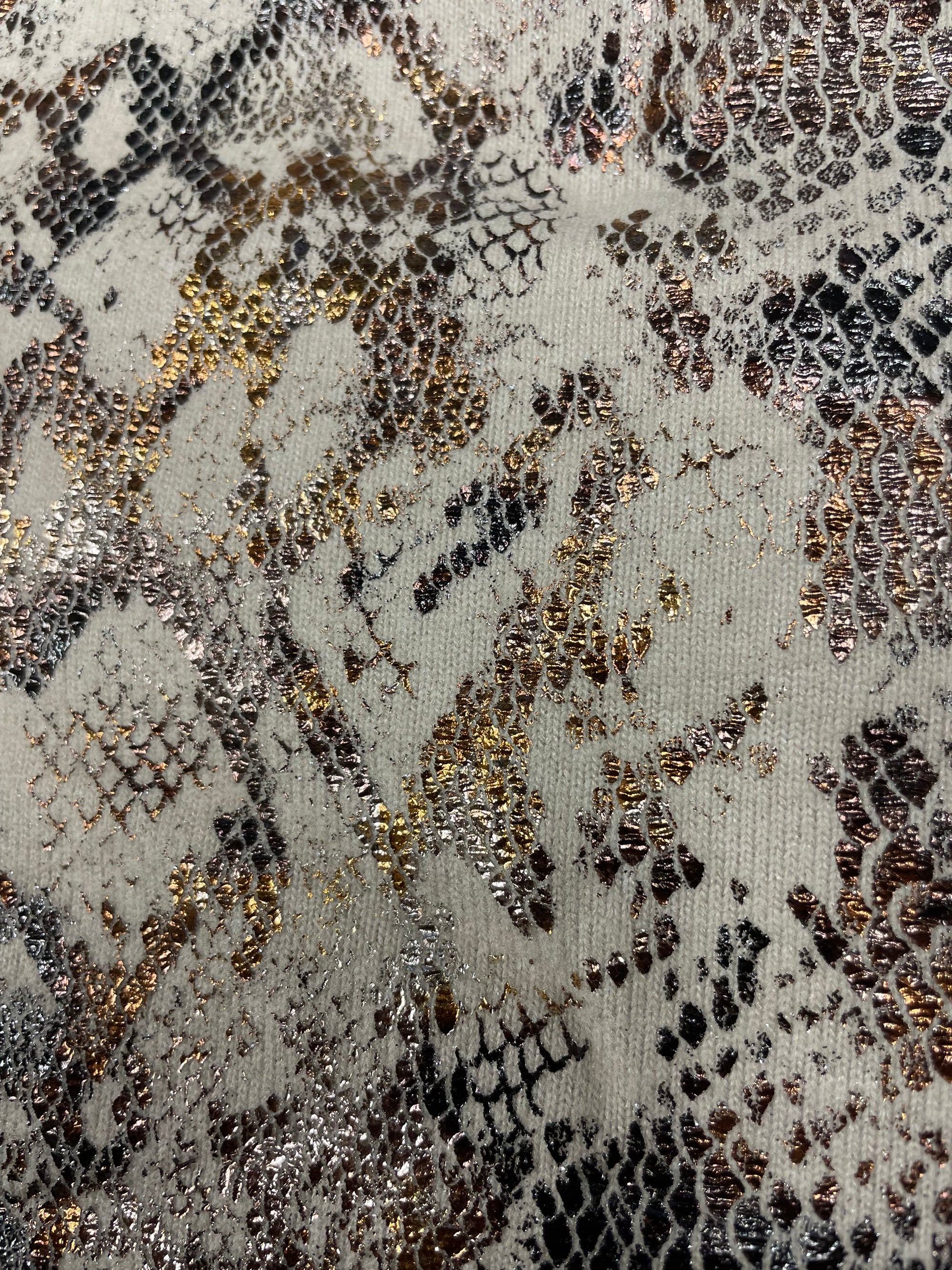 Shine Snake Print L/S Top (D26116R)