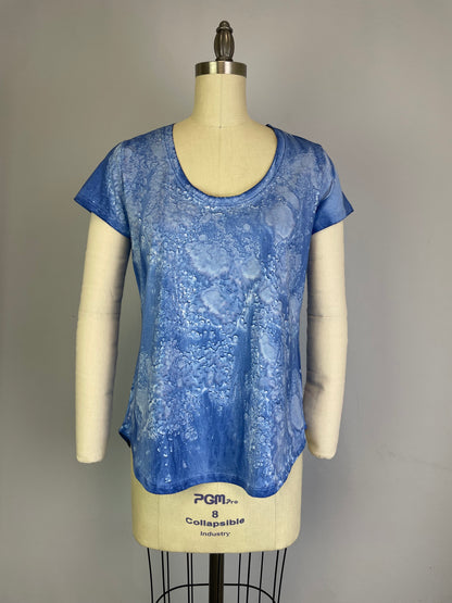 Scoop Neck Short Sleeve Tea Dye Top with Curved Hem (D190738S) Lugano