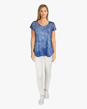 Scoop Neck Short Sleeve Tea Dye Top with Curved Hem (D190738S) Lugano