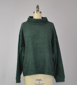 Roll Neck Sweater-like Top - Emerald Green (D190479R)