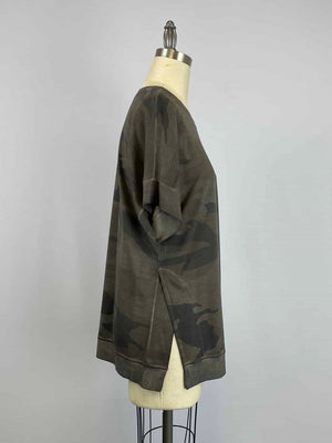 Cutoff Sleeve Camo Top -- S/S (D190525)