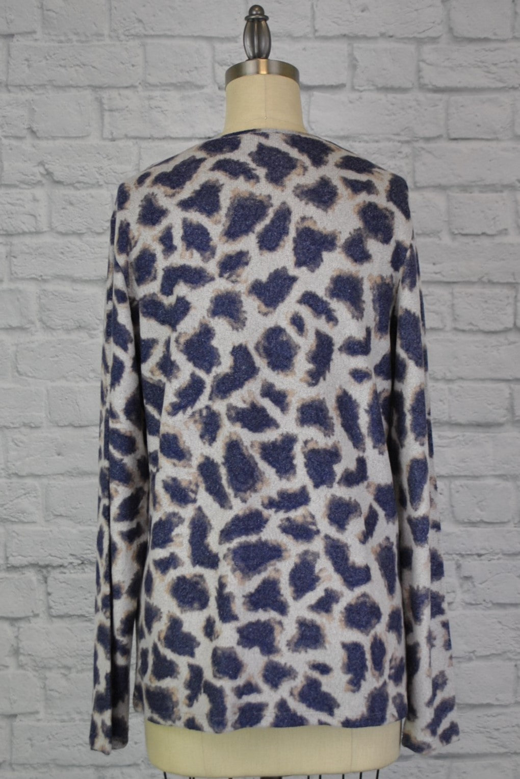 Scoop Neck Sweater-like Top - Giraffe Purple