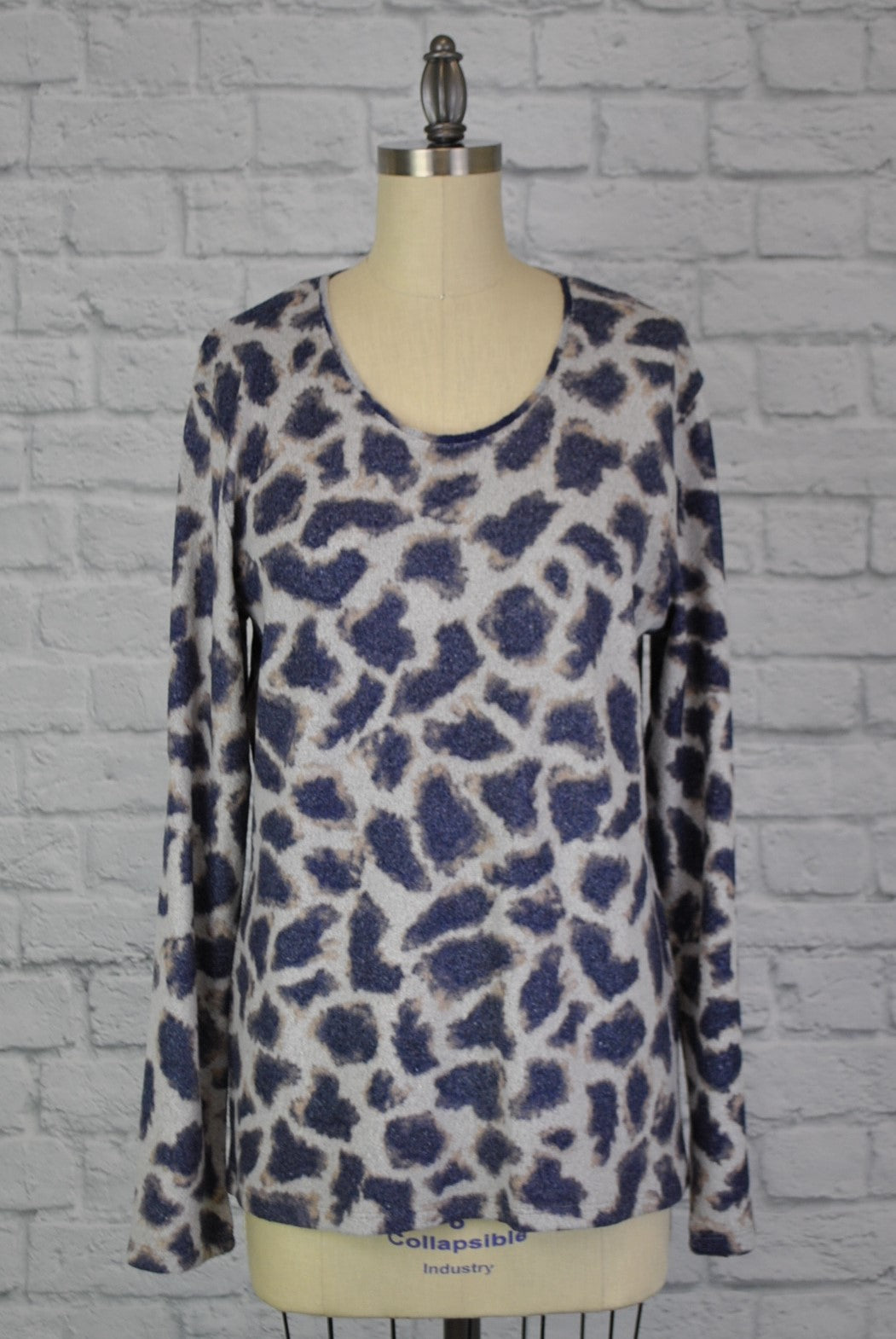 Scoop Neck Sweater-like Top - Giraffe Purple