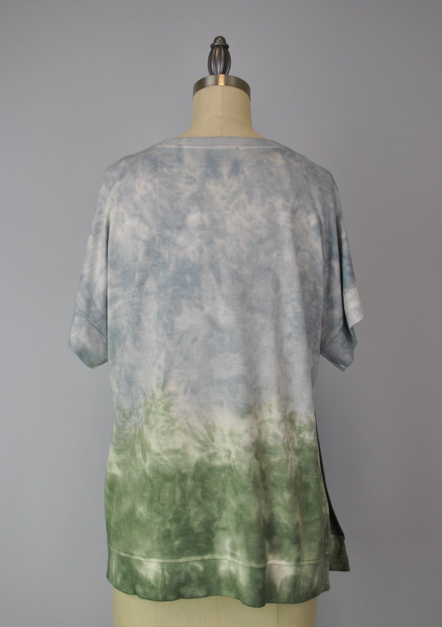 Cutoff Sleeve Tie Dye Top -- Grizzly Stone S/S (D190692)