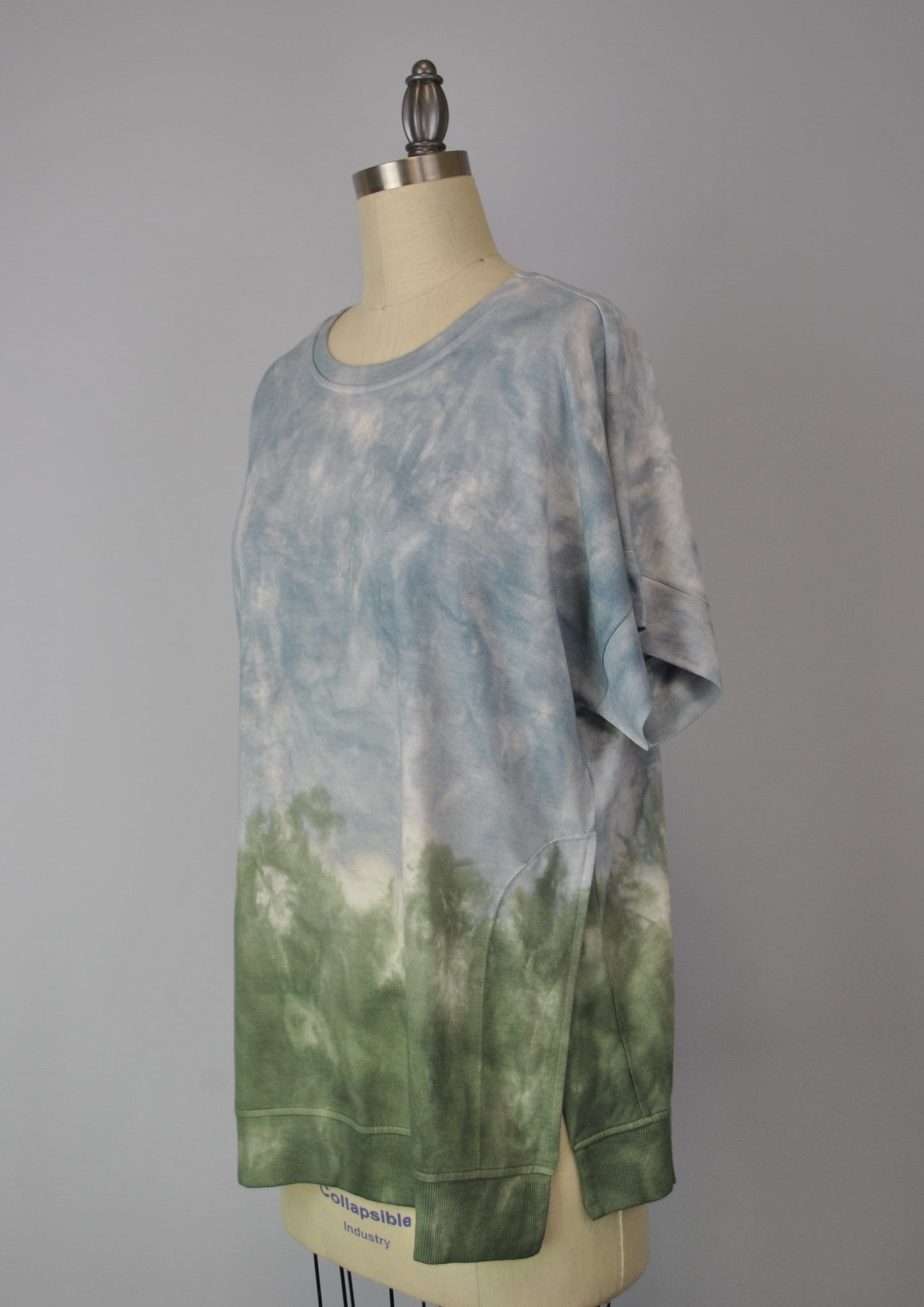 Cutoff Sleeve Tie Dye Top -- Grizzly Stone S/S (D190692)