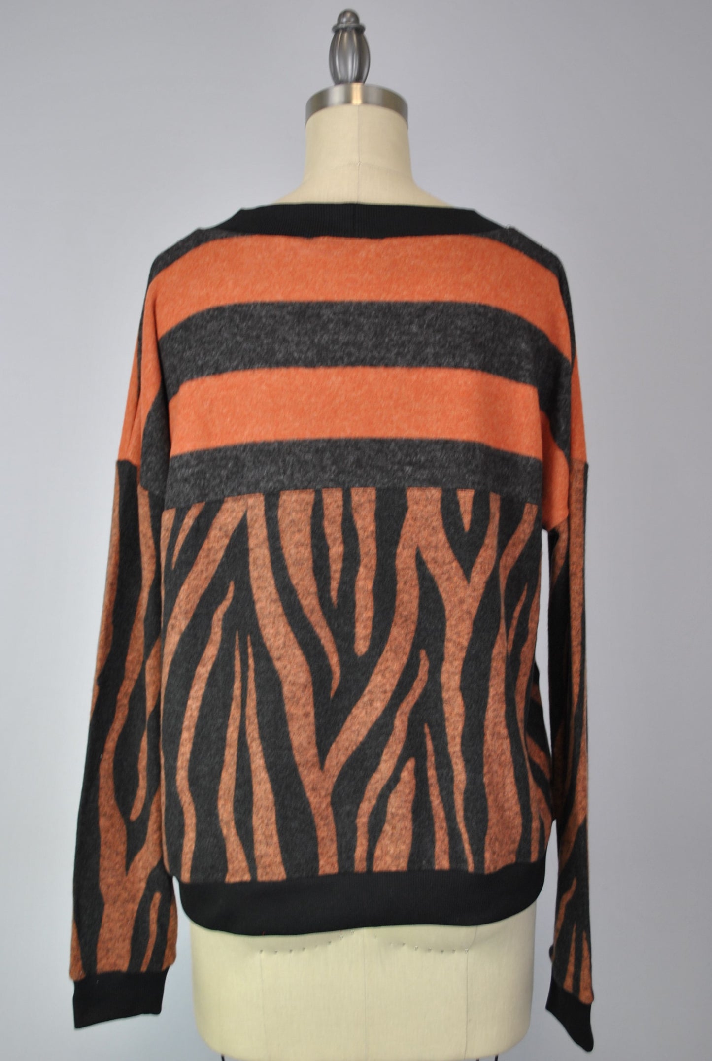 Sweater-like Yummy Top - Orange Zebra (D90101)